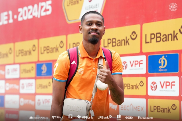 Pendant Quang Vinh sẵn sàng chơi mọi vị trí ở ĐT Việt Nam