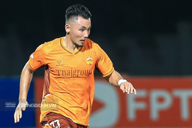 VIDEO: Việt kiều Pháp lập siêu phẩm cho HAGL trước Thể Công