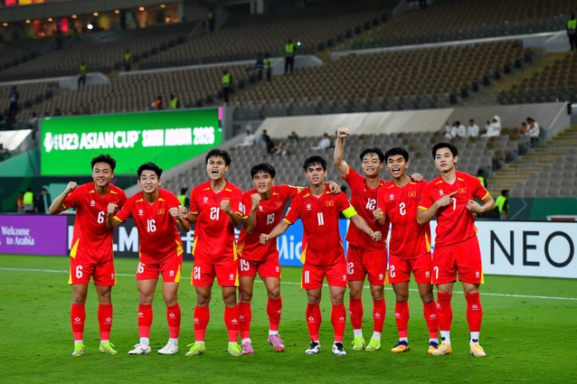 U23 Việt Nam đá như thêu hoa, dệt gấm, Minh Phúc xé lưới U23 UAE